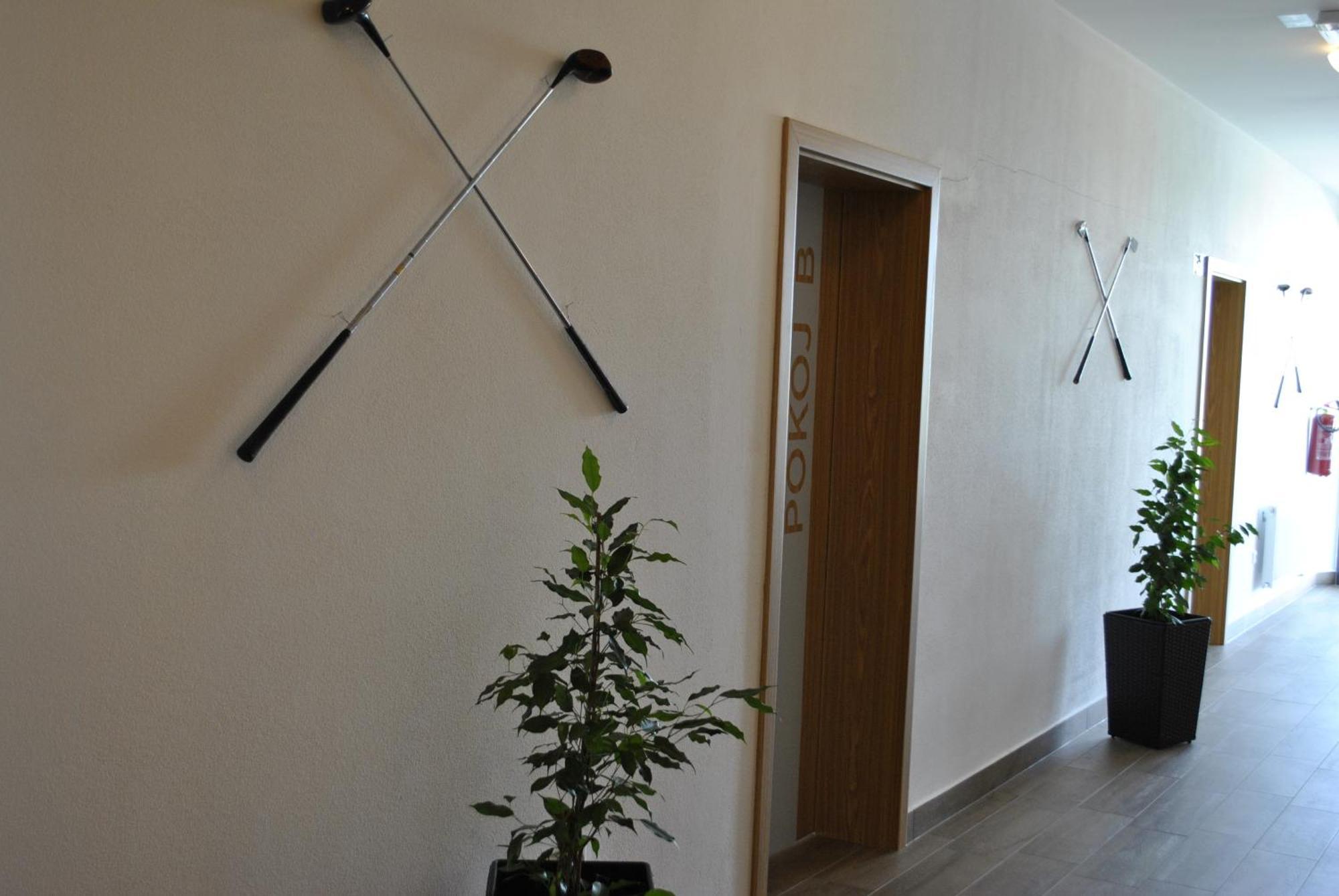 Hotel Golf Jezera Острожска Нова Весь Экстерьер фото